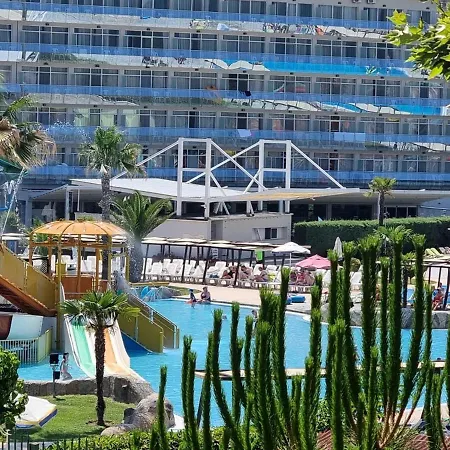 Aquapark 2bd For Family شقة ساني بيتش