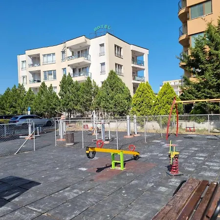 Aquapark 2bd For Family * ساني بيتش